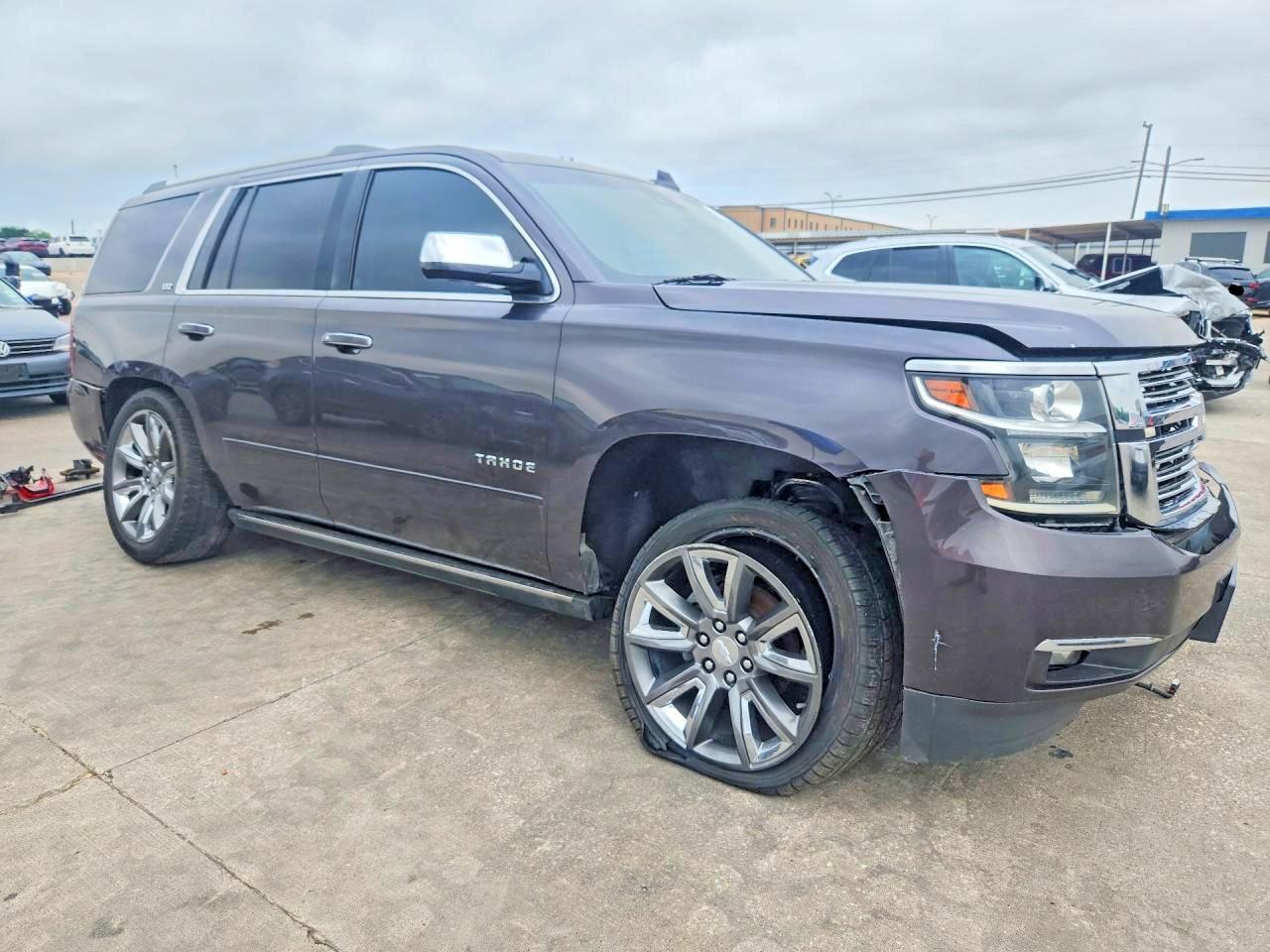 2015 CHEVROLET TAHOE C1500 LTZ — Фото 4 из 14