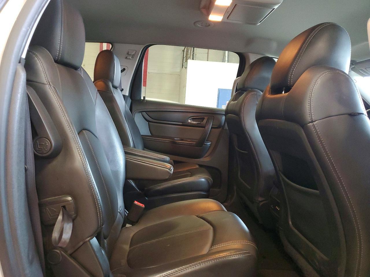 2015 CHEVROLET TRAVERSE LT — Фото 11 из 13