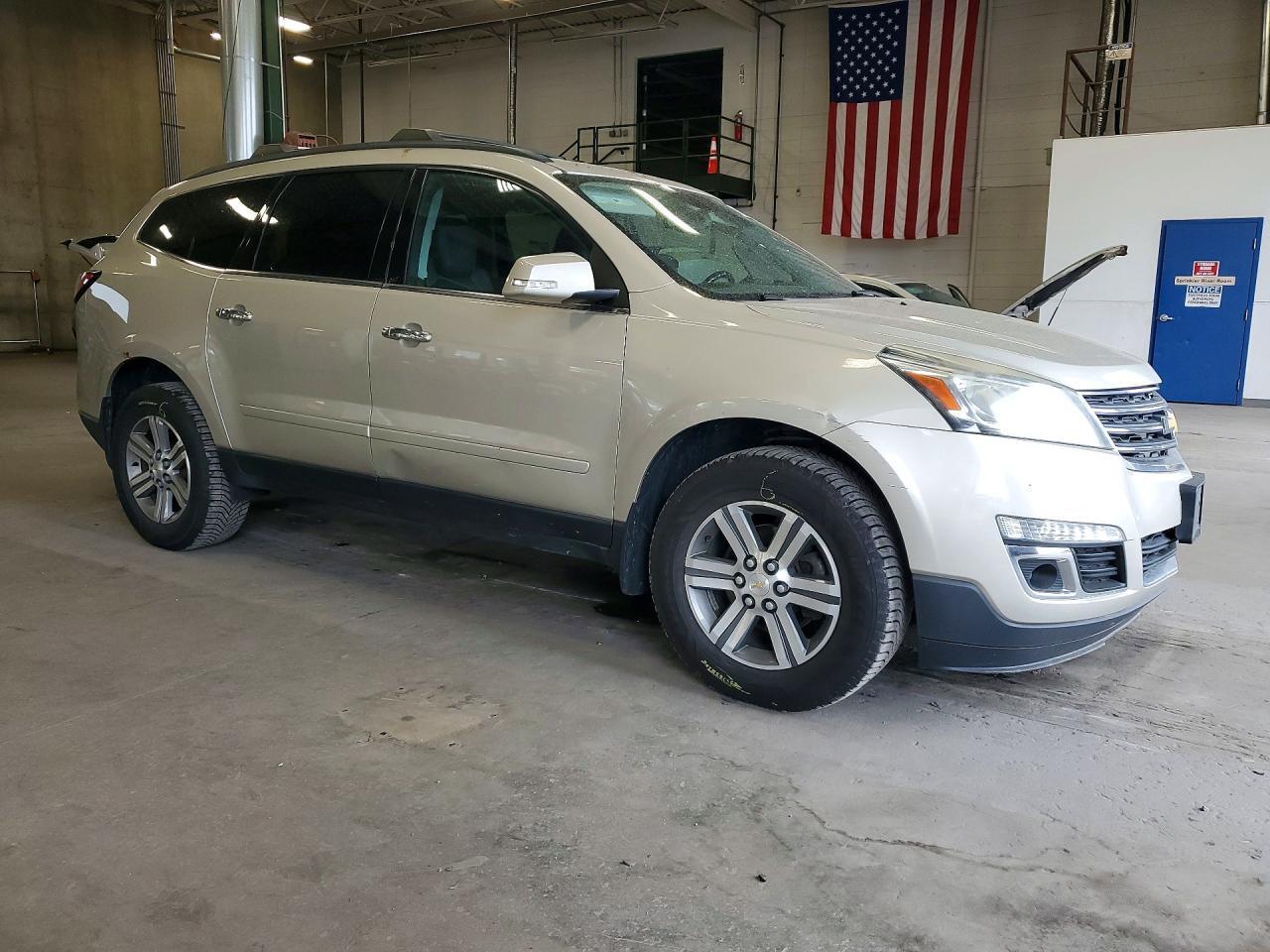 2015 CHEVROLET TRAVERSE LT — Фото 4 из 13