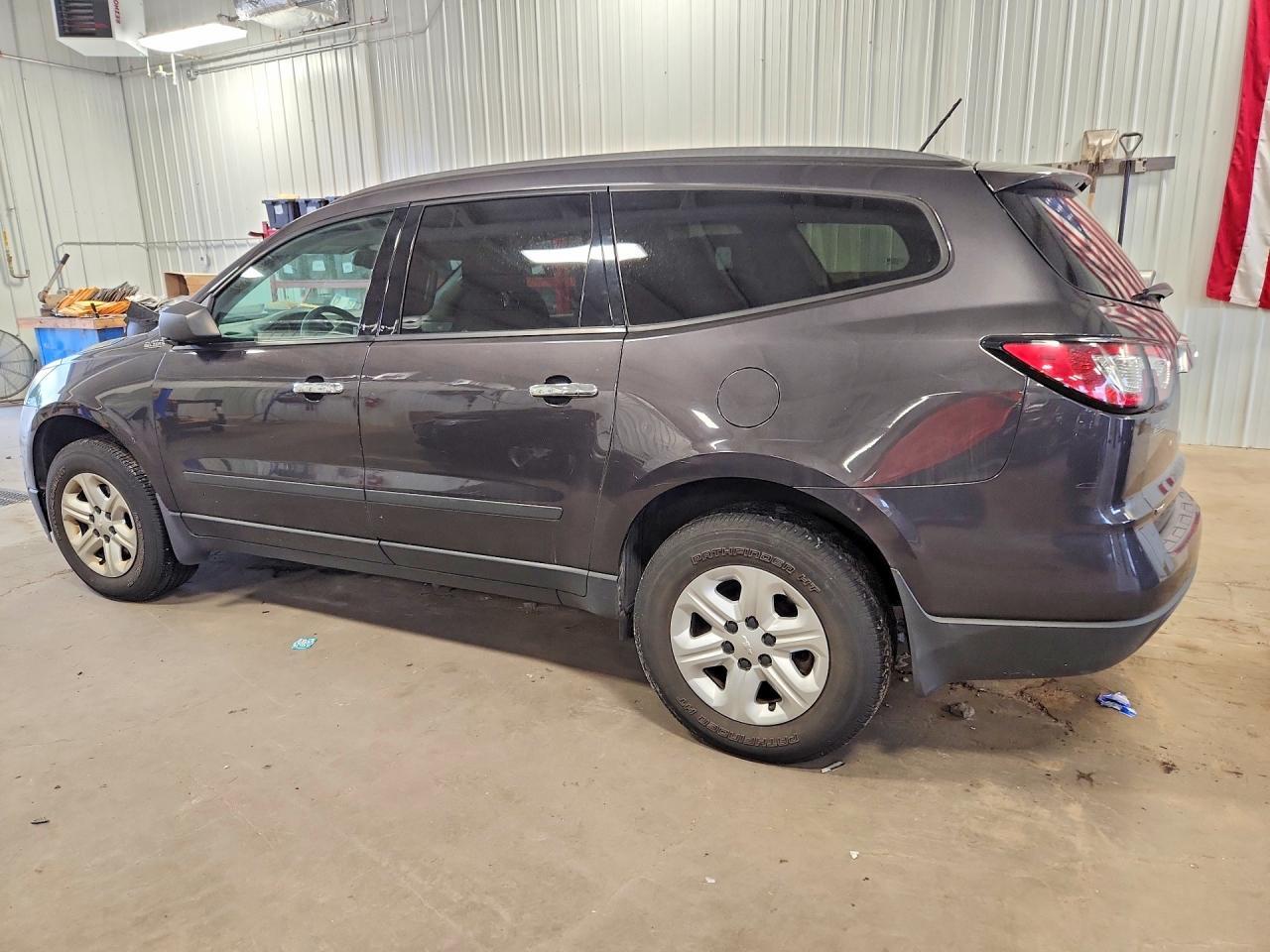 2015 CHEVROLET TRAVERSE LS — Фото 2 из 13