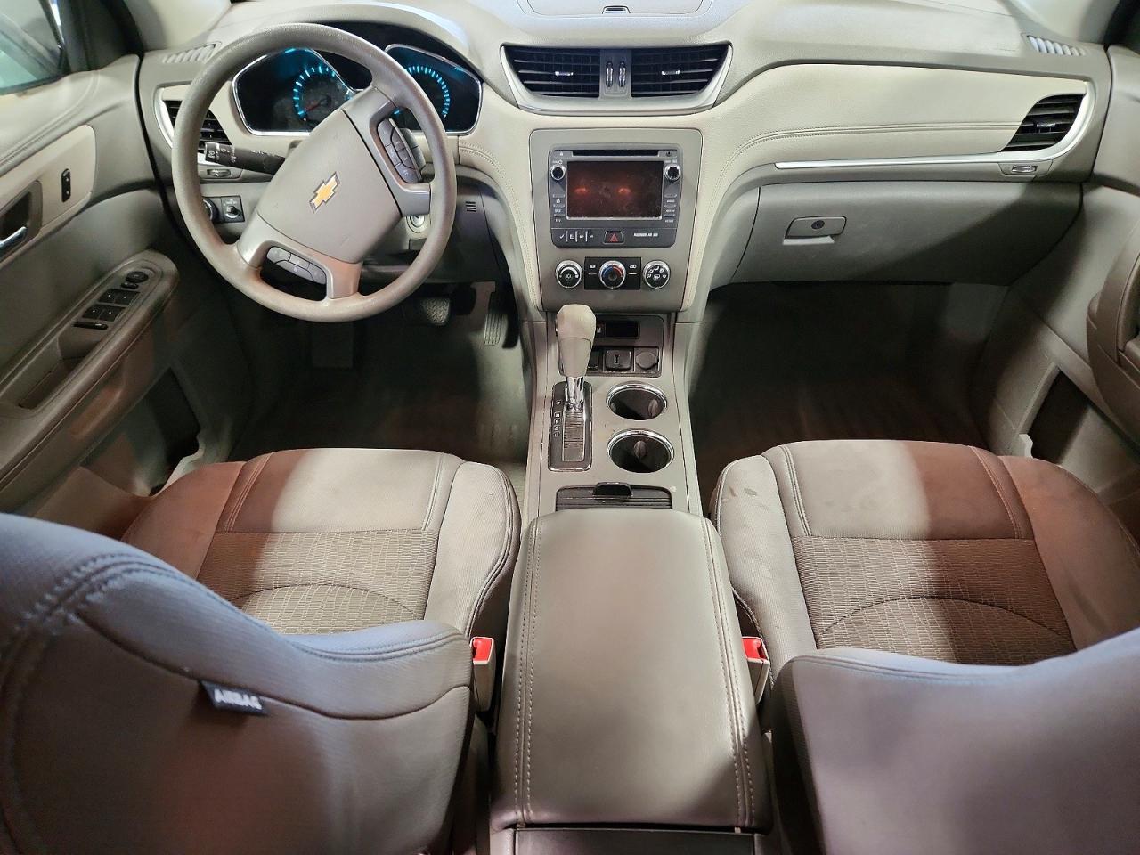 2015 CHEVROLET TRAVERSE LS — Фото 8 из 13
