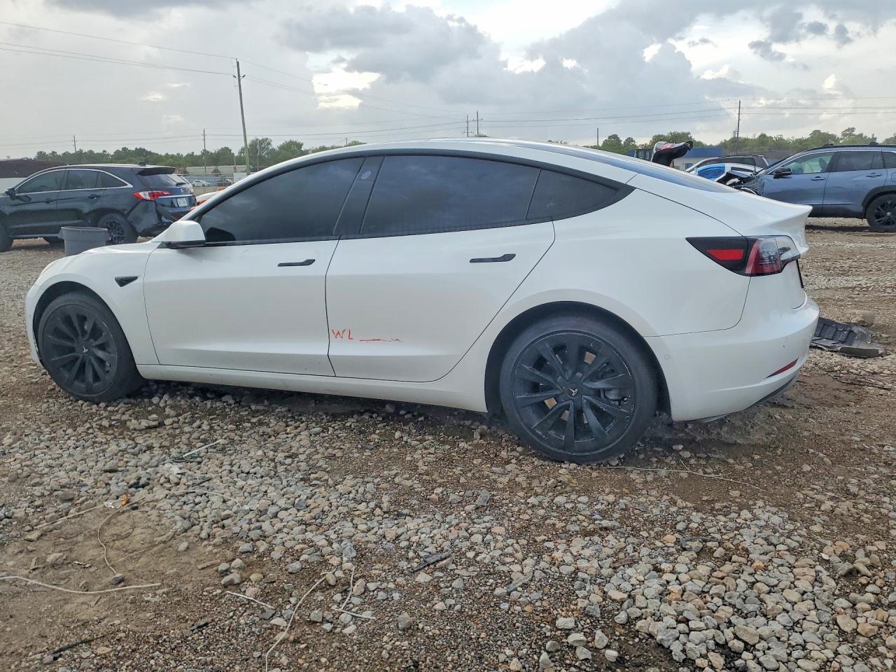 2022 TESLA MODEL 3 — Фото 2 из 14