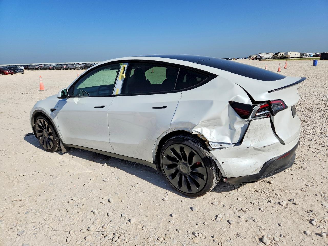7SAYGDEF9NF457212 2022 TESLA MODEL Y photo no. 2