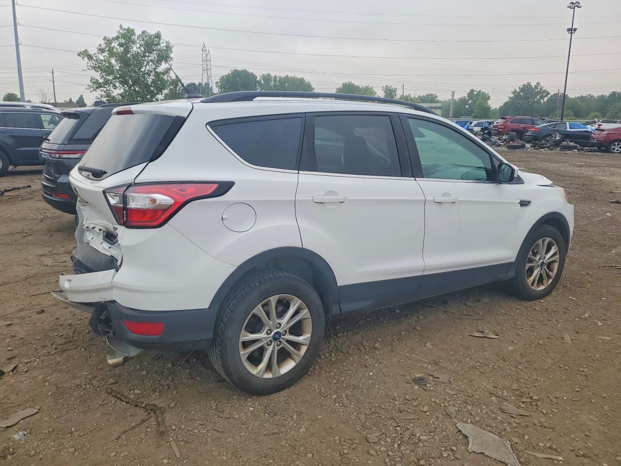 2018 FORD ESCAPE SE — Фото 3 из 13