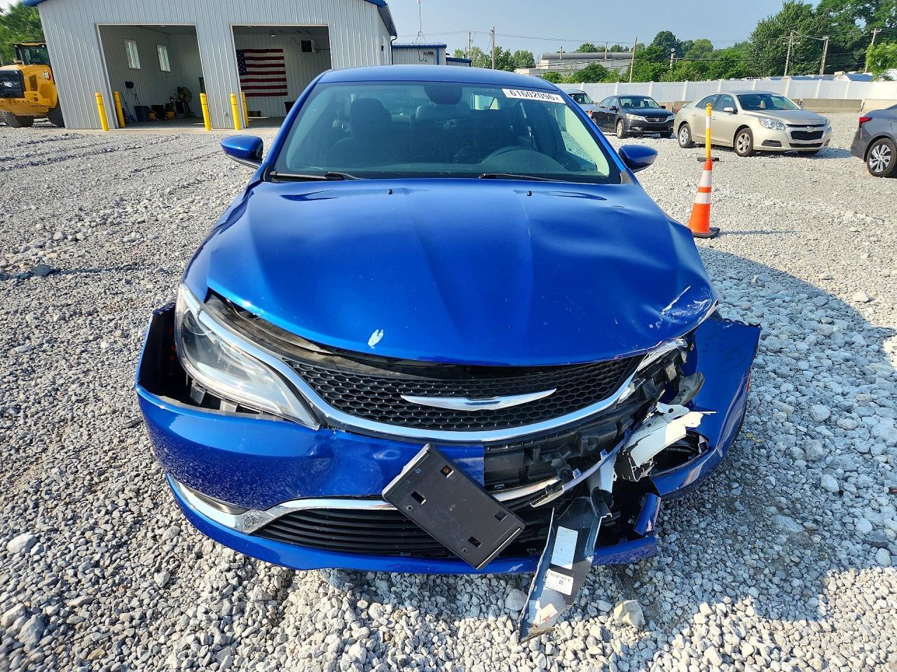2015 CHRYSLER 200 LIMITED — Фото 5 из 12