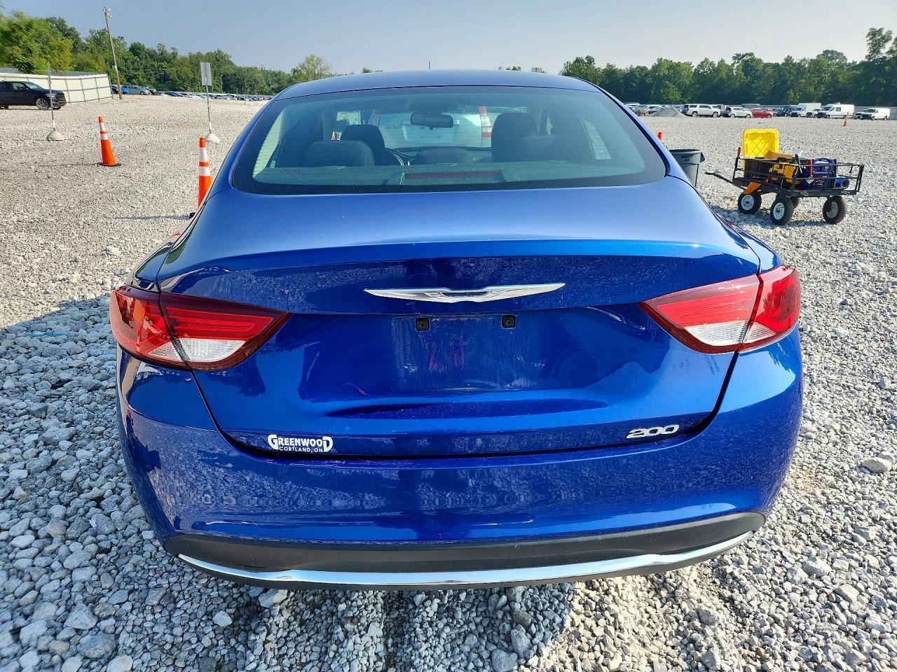 2015 CHRYSLER 200 LIMITED — Фото 6 из 12