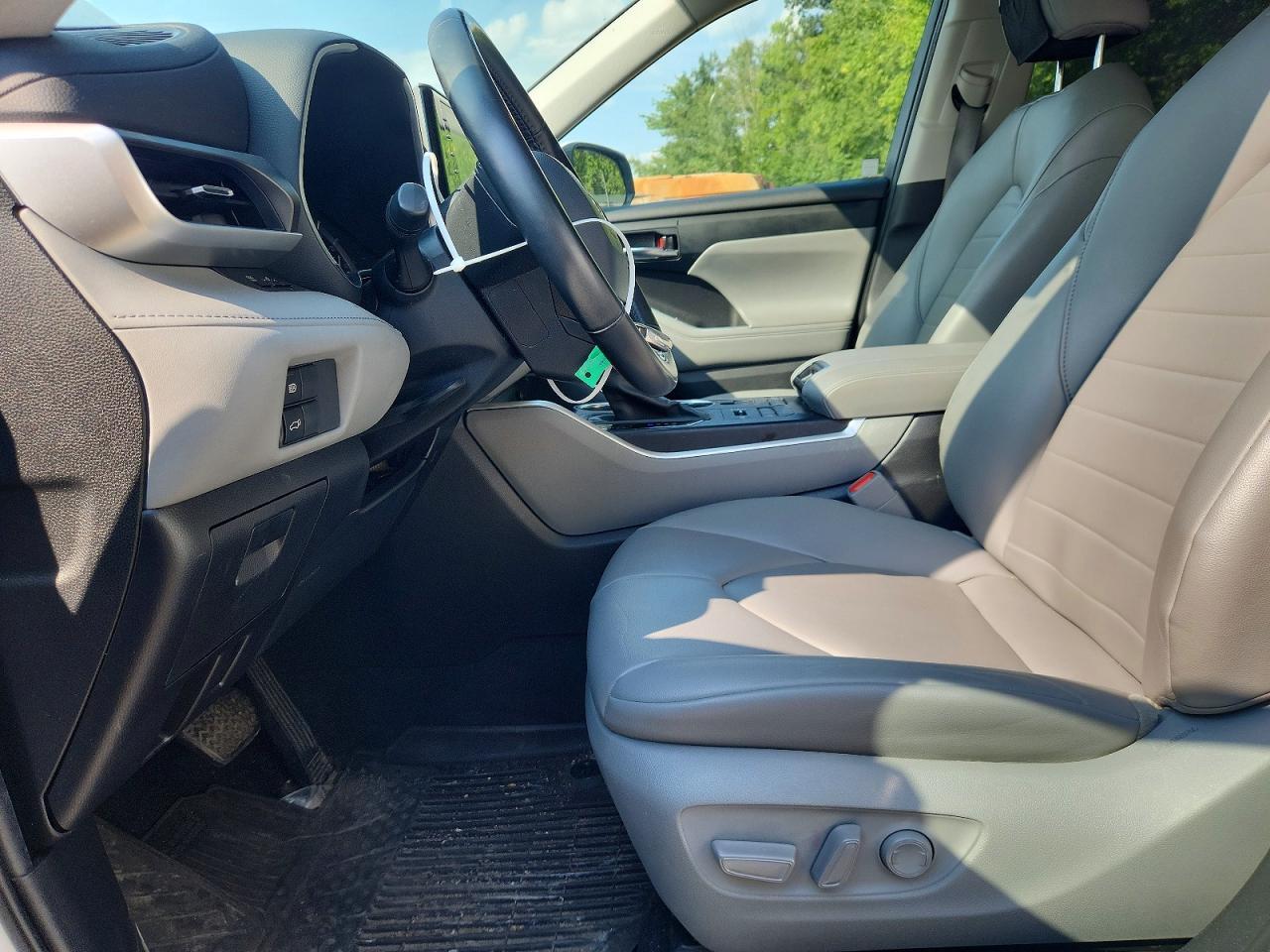 2022 TOYOTA HIGHLANDER XLE — Фото 7 из 13