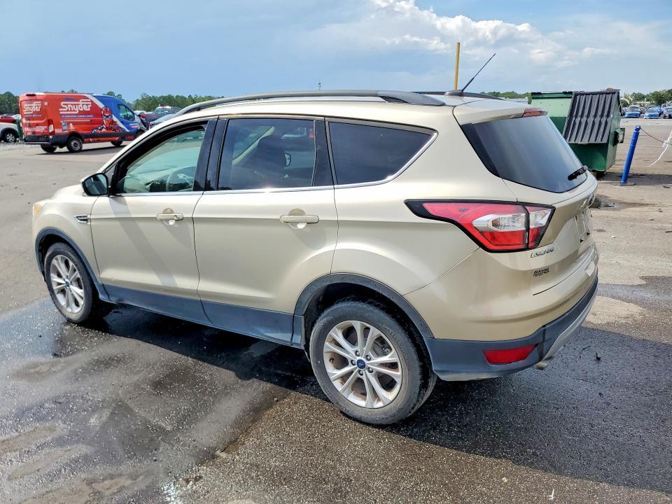 1FMCU0GD9JUB46039 2018 FORD ESCAPE photo no. 2