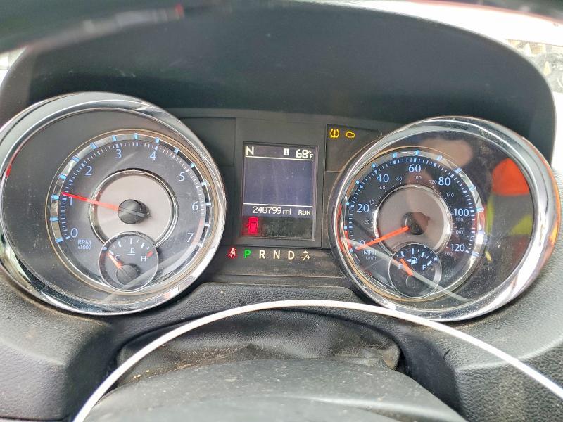 2015 CHRYSLER TOWN & COUNTRY LIMITED PLATINUM — Фото 9 из 13