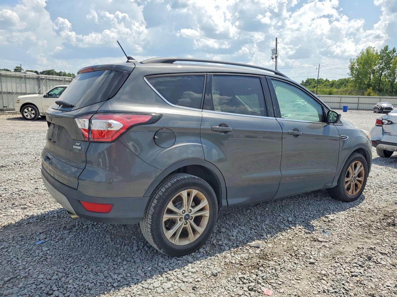 2018 FORD ESCAPE SE — Фото 3 из 12