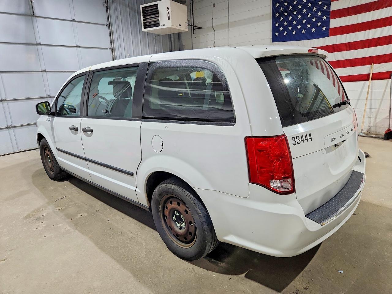 2015 DODGE GRAND CARAVAN SE — Фото 2 из 13