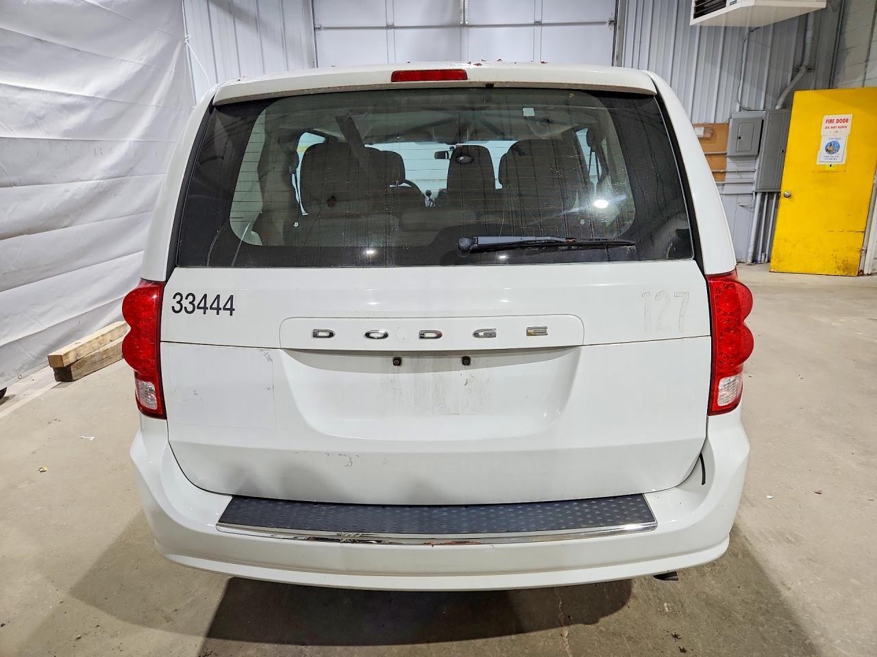 2015 DODGE GRAND CARAVAN SE — Фото 6 из 13
