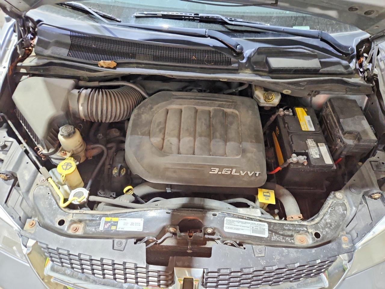 2015 DODGE GRAND CARAVAN SE — Фото 12 из 13