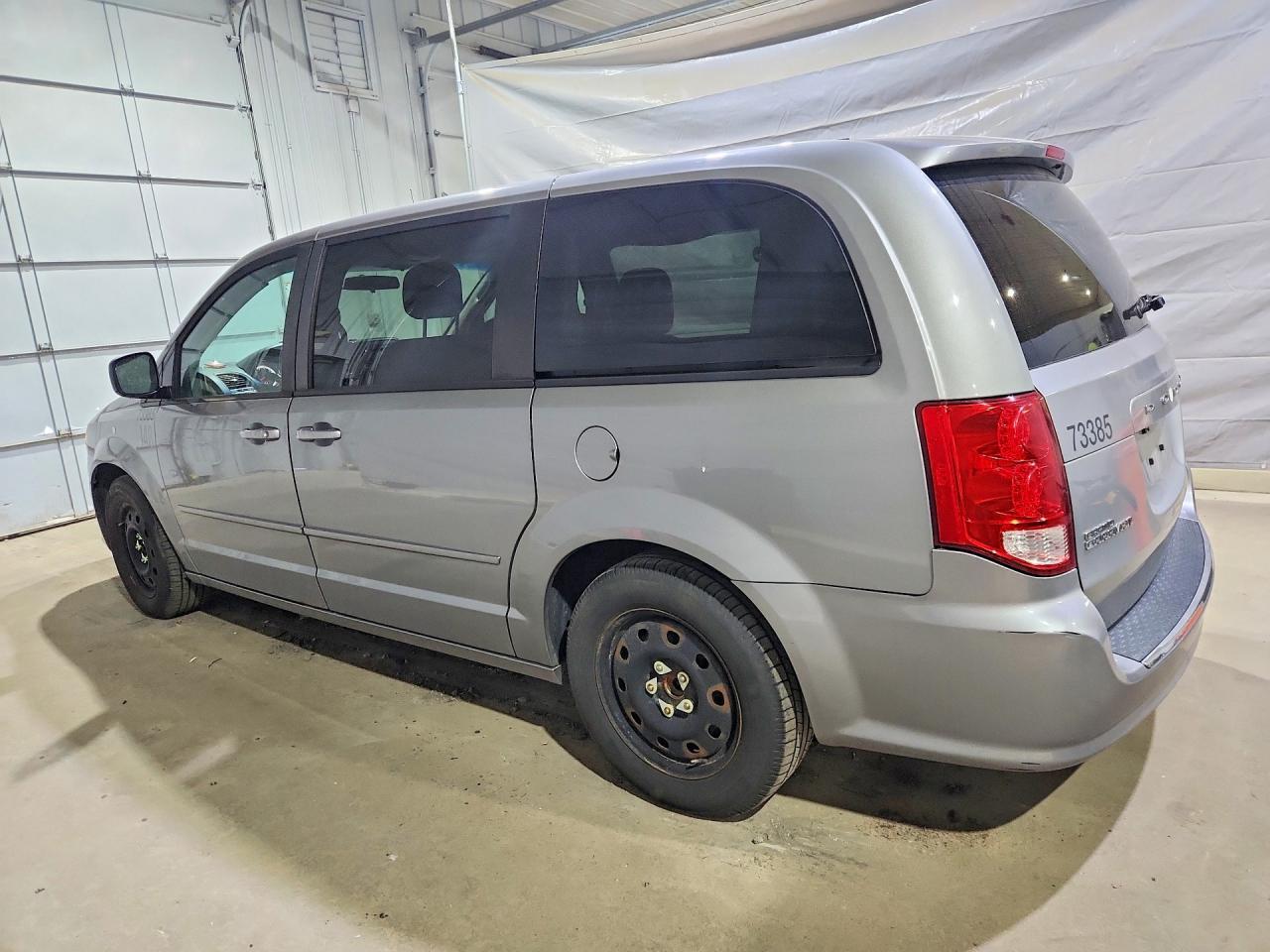 2015 DODGE GRAND CARAVAN SE — Фото 2 из 13