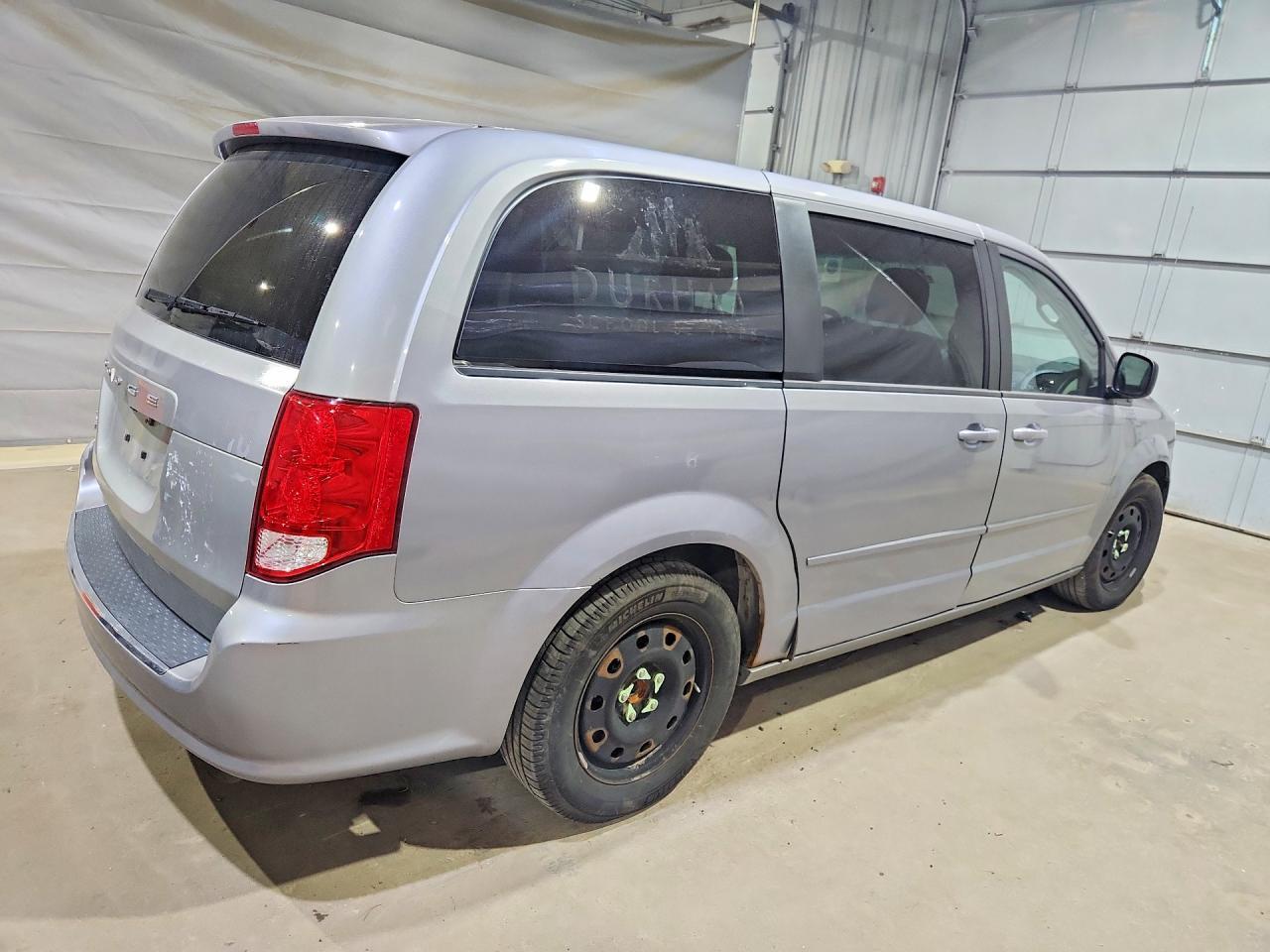 2015 DODGE GRAND CARAVAN SE — Фото 3 из 13