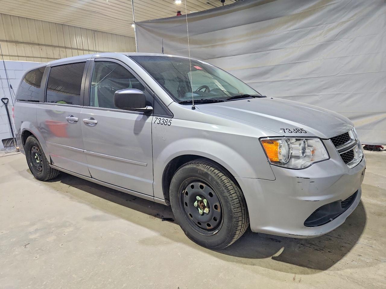 2015 DODGE GRAND CARAVAN SE — Фото 4 из 13