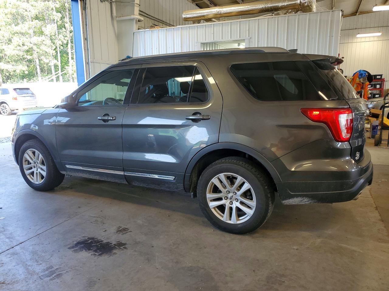 2018 FORD EXPLORER XLT — Фото 2 из 13