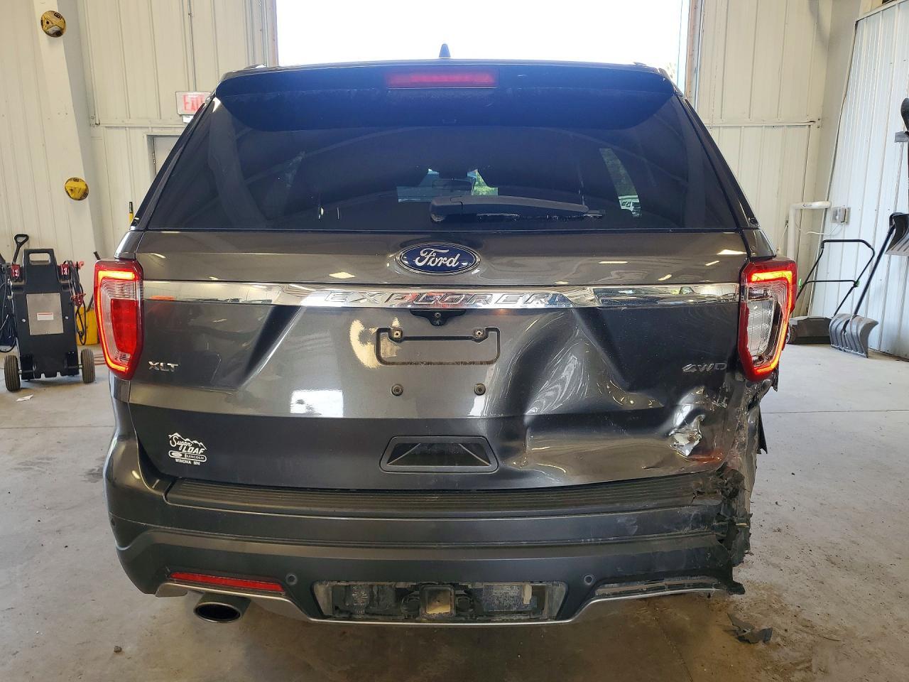 2018 FORD EXPLORER XLT — Фото 6 из 13