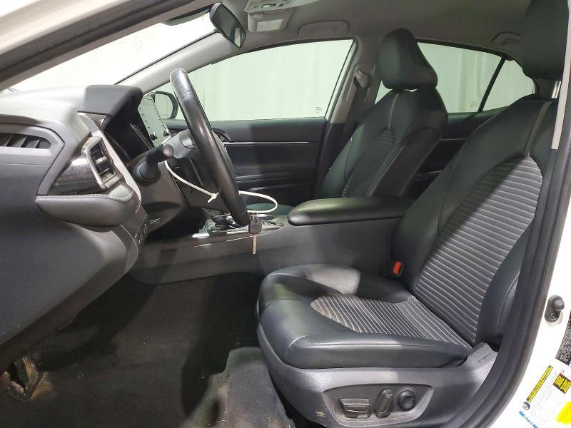 2022 TOYOTA CAMRY SE — Фото 7 из 12