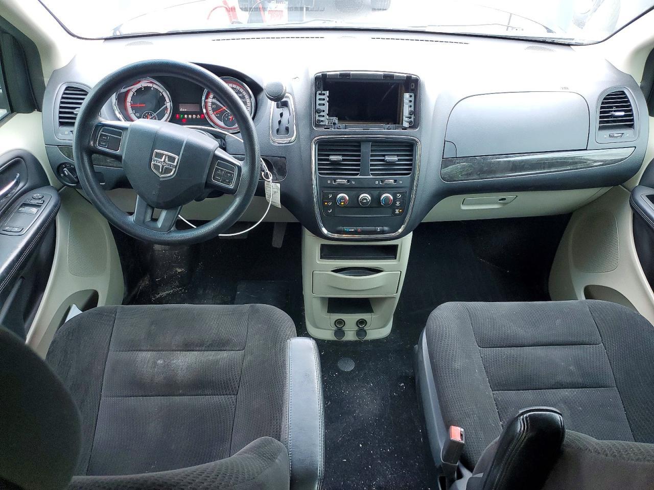 2015 DODGE GRAND CARAVAN SE — Фото 8 из 14