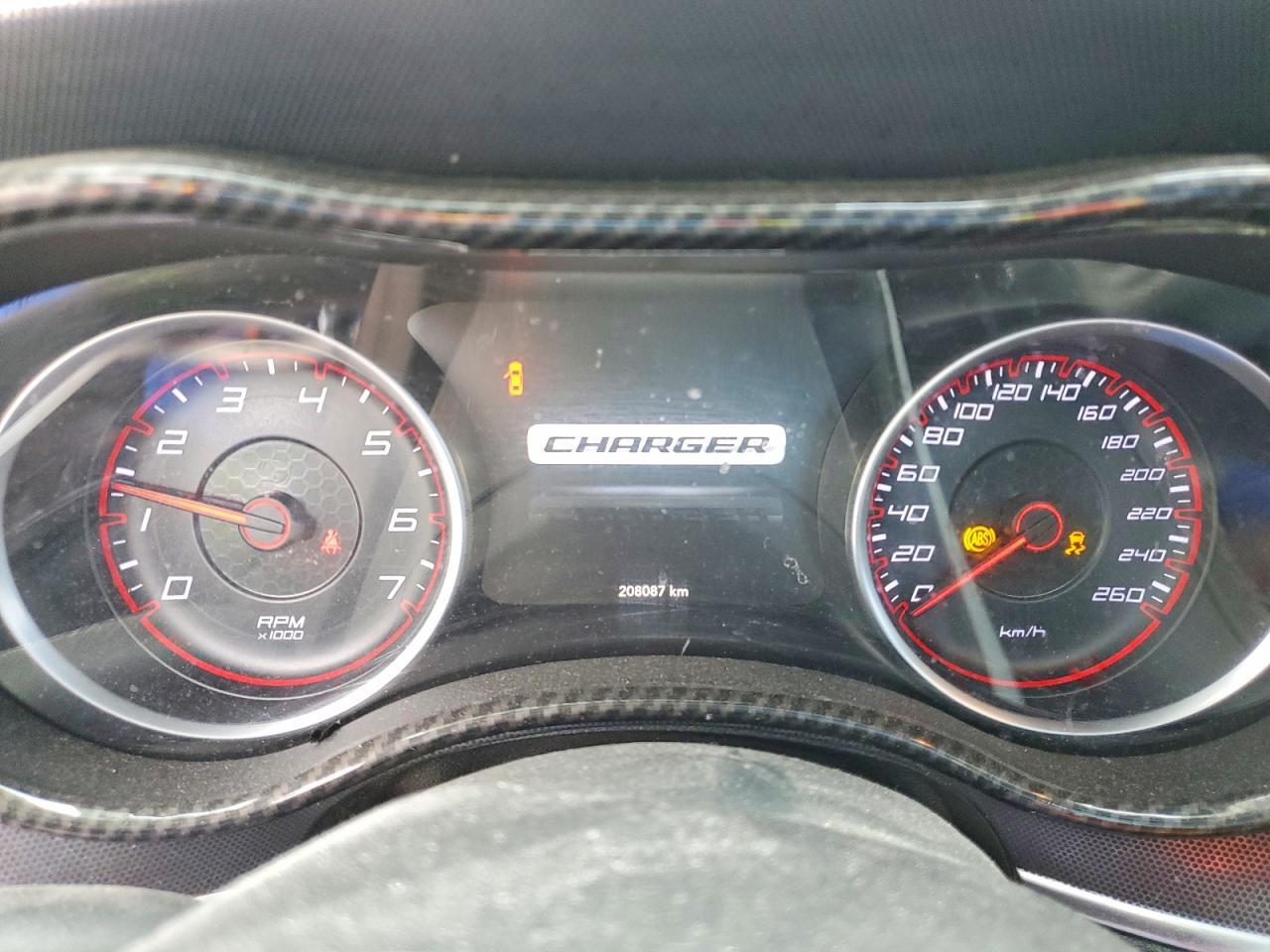 2015 DODGE CHARGER SXT — Фото 9 из 12