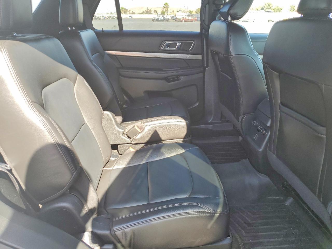 2018 FORD EXPLORER XLT — Фото 10 из 12