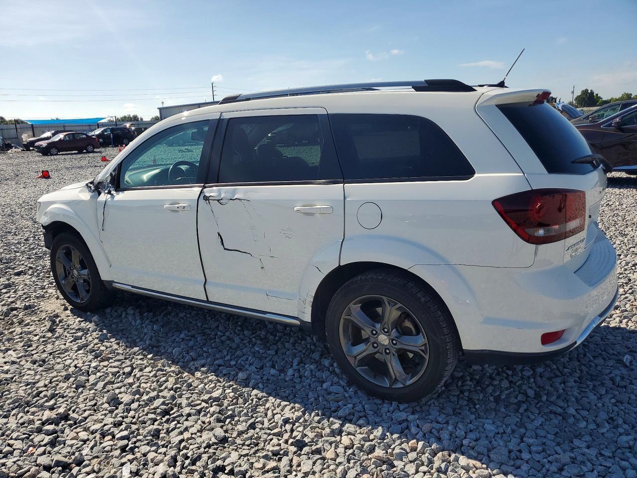 2015 DODGE JOURNEY CROSSROAD — Фото 2 из 13