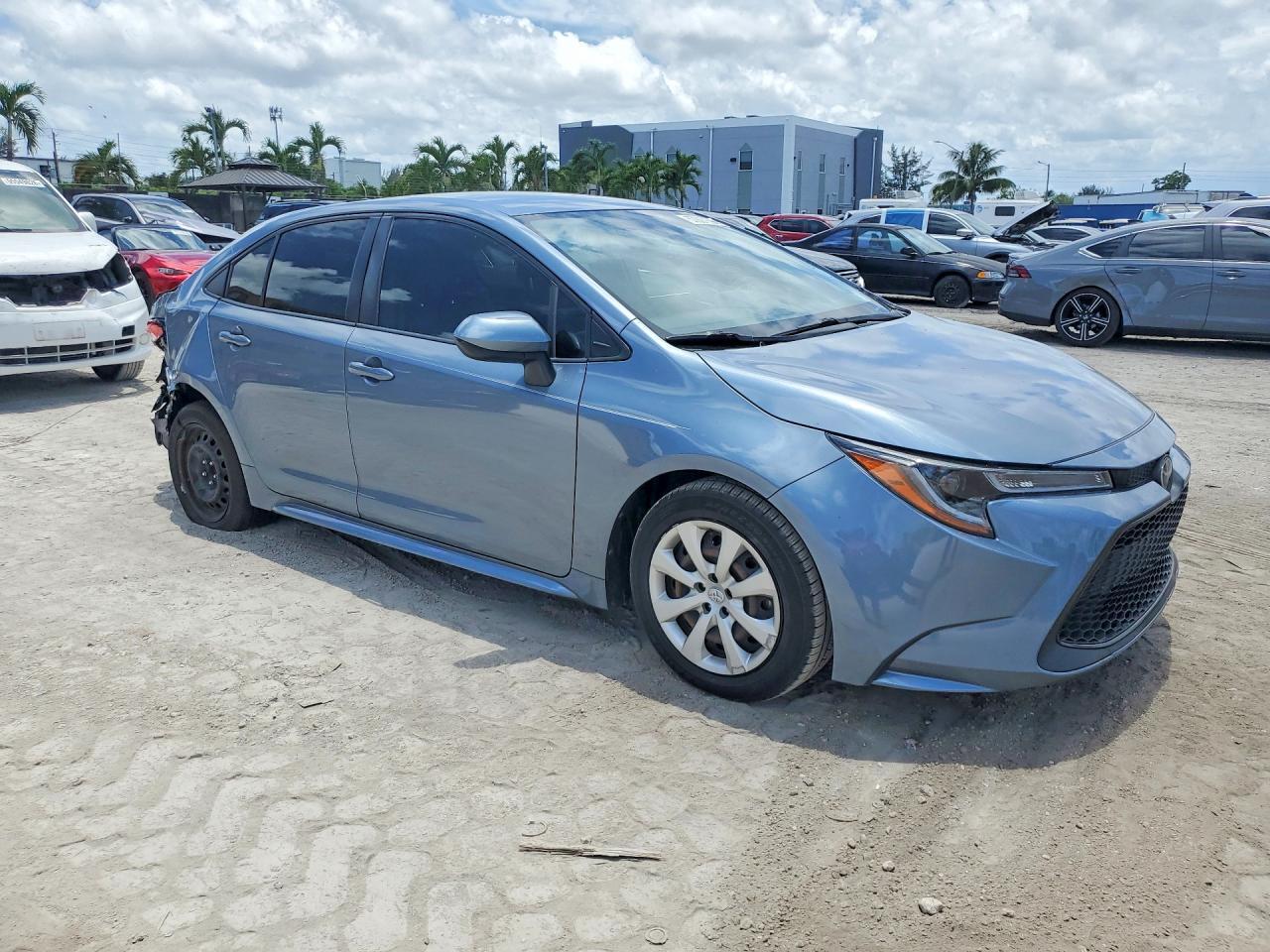 2022 TOYOTA COROLLA LE — Фото 4 из 12