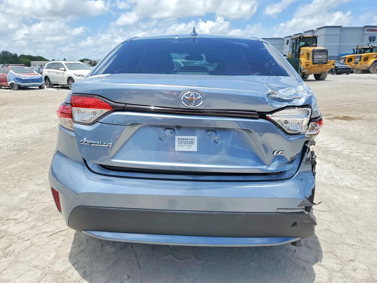 2022 TOYOTA COROLLA LE — Фото 6 из 12