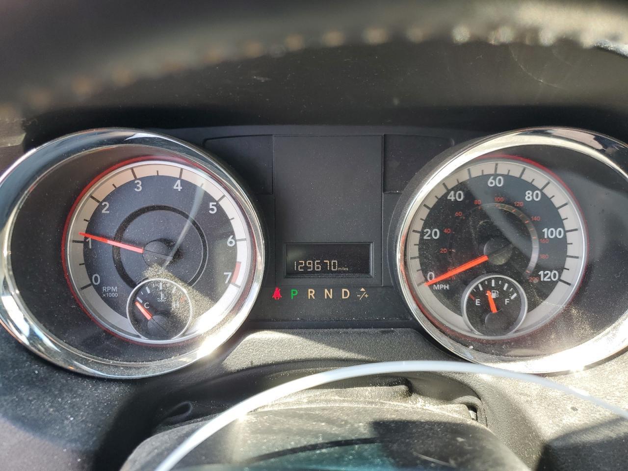 2015 DODGE GRAND CARAVAN SE — Фото 9 из 13
