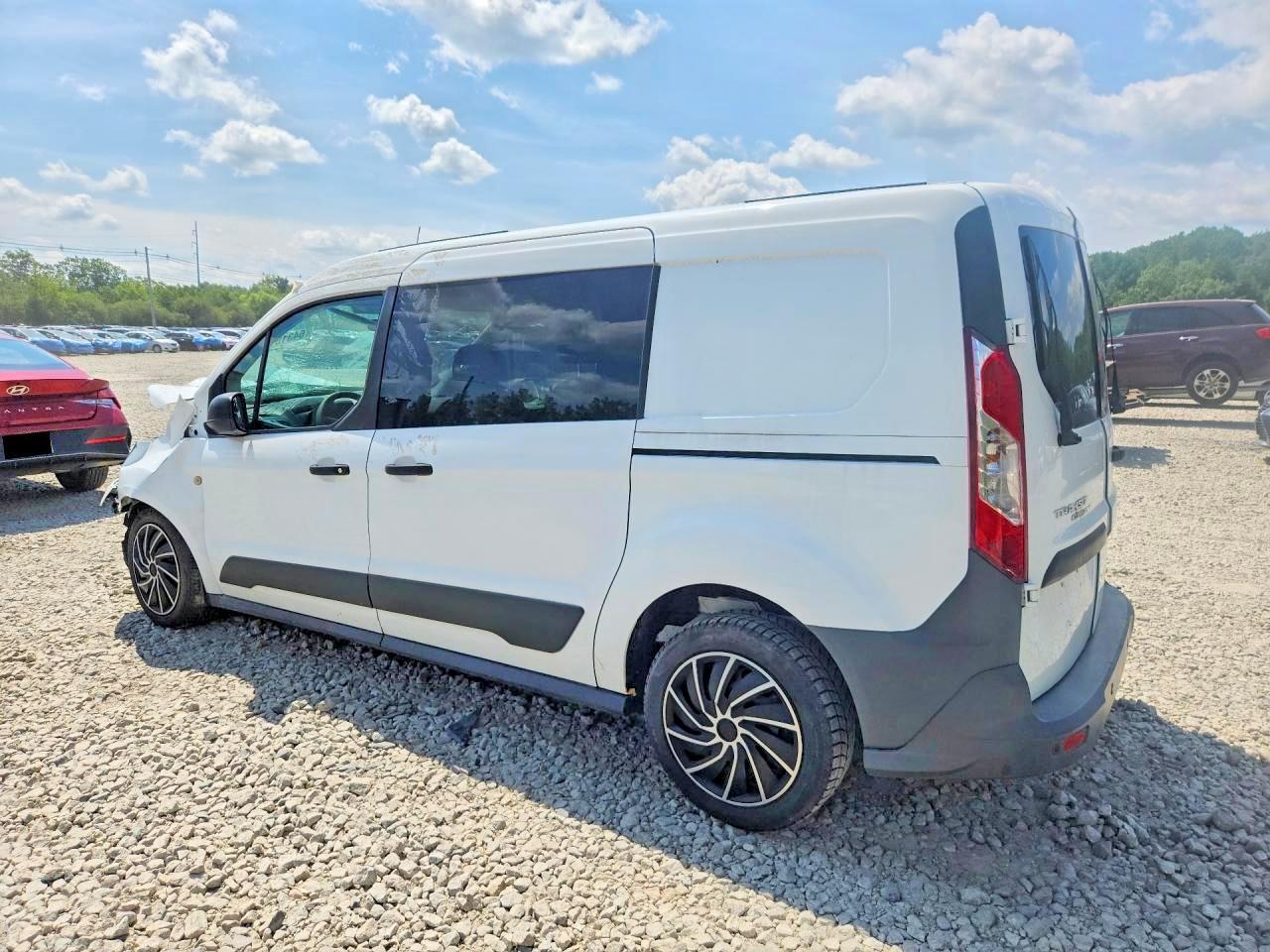 2015 FORD TRANSIT CONNECT XL — Фото 2 из 14