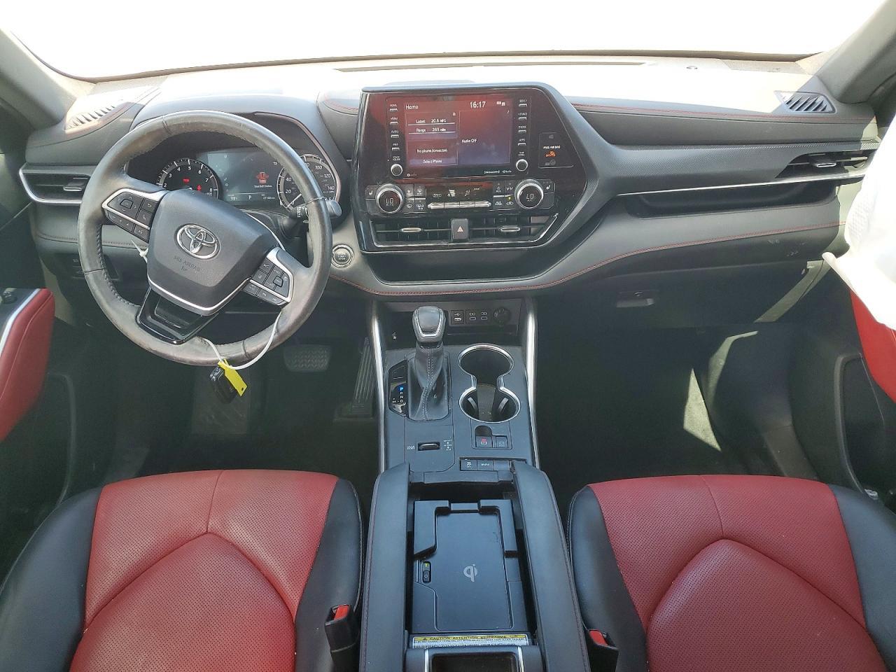 2022 TOYOTA HIGHLANDER — Фото 8 из 12
