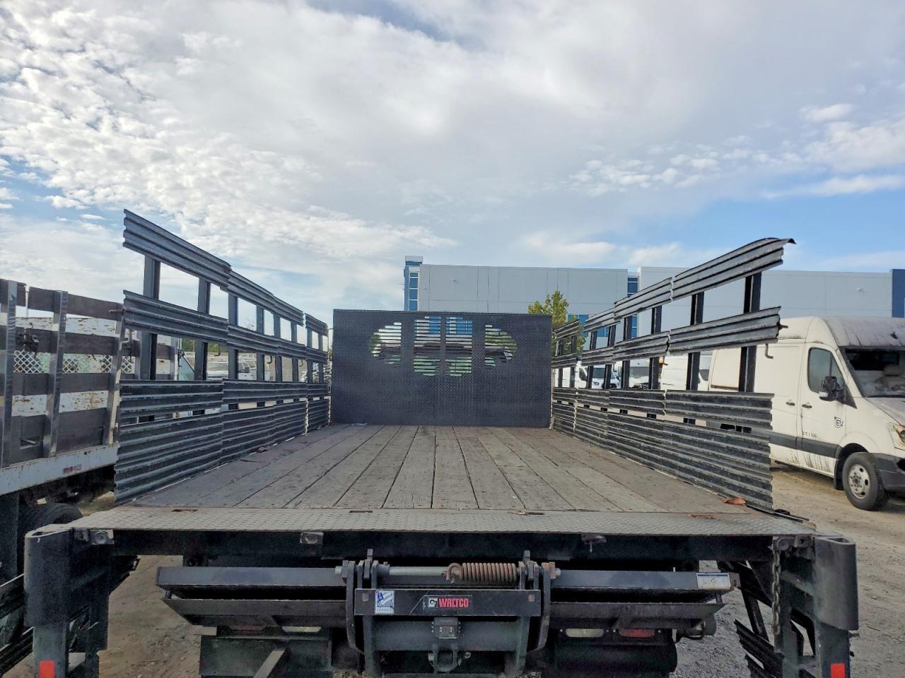 2018 FORD F550 SUPER DUTY FLATBED TRUCK — Фото 10 из 13