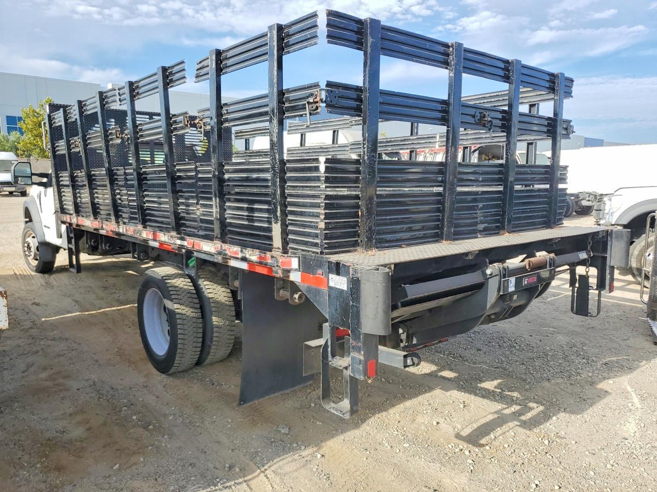 2018 FORD F550 SUPER DUTY FLATBED TRUCK — Фото 2 из 13