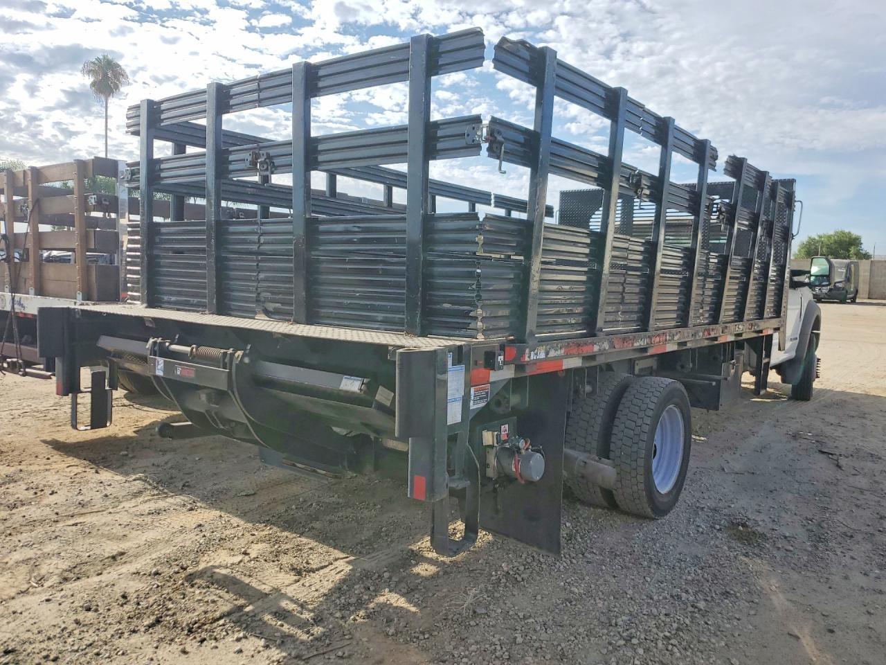 2018 FORD F550 SUPER DUTY FLATBED TRUCK — Фото 3 из 13