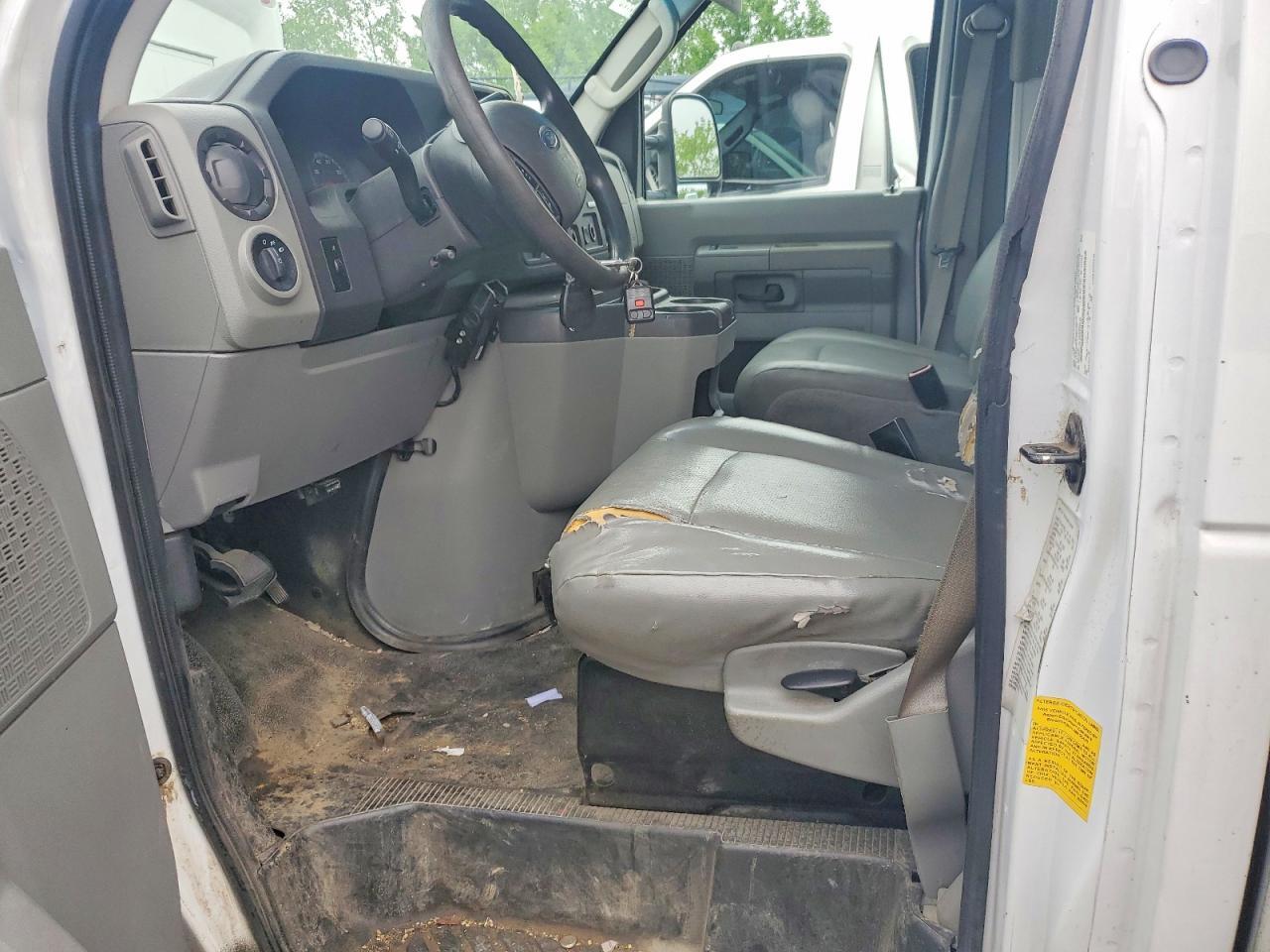2015 FORD ECONOLINE E350 SUPER DUTY CUTAWAY VAN — Фото 7 из 13