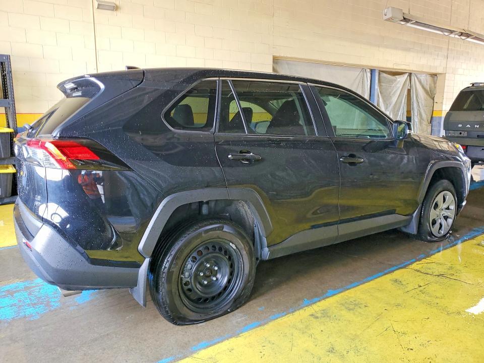 2022 TOYOTA RAV4 LE — Фото 3 из 14