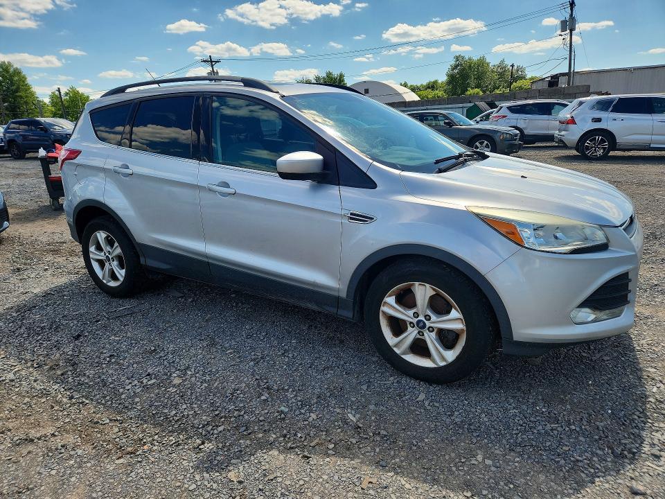 2015 FORD ESCAPE SE — Фото 4 из 13