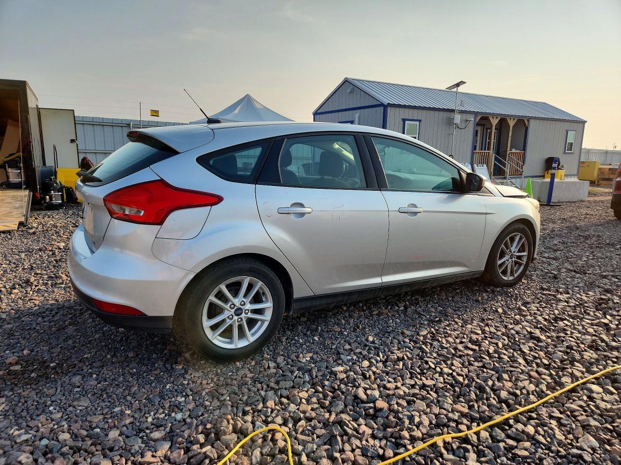 1FADP3K2XJL322101 2018 FORD FOCUS photo no. 3