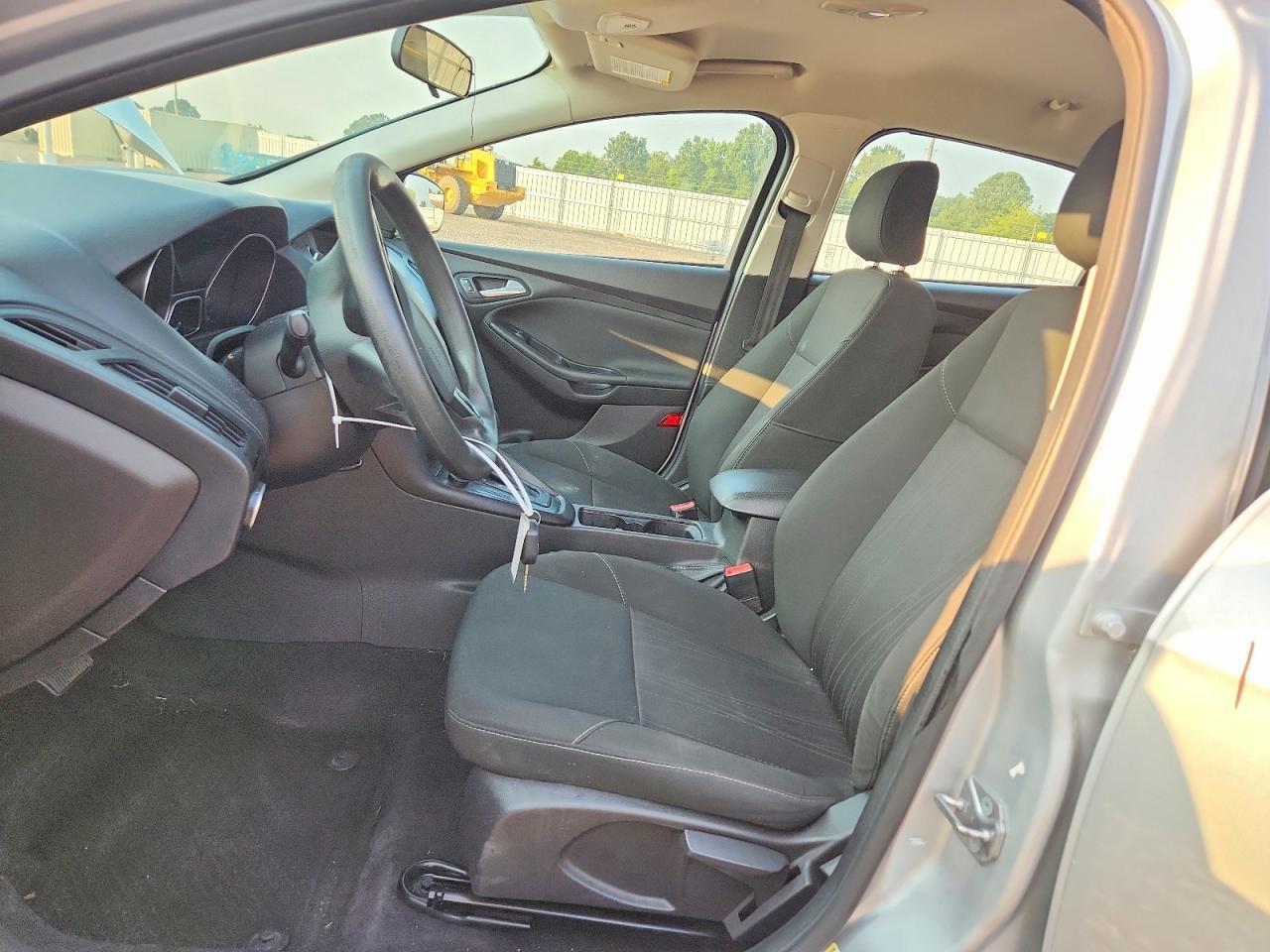 1FADP3K2XJL322101 2018 FORD FOCUS photo no. 7