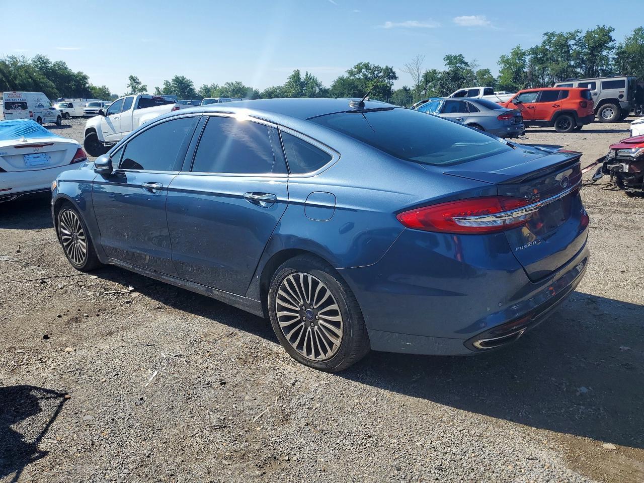 3FA6P0D96JR207224 2018 FORD FUSION photo no. 2