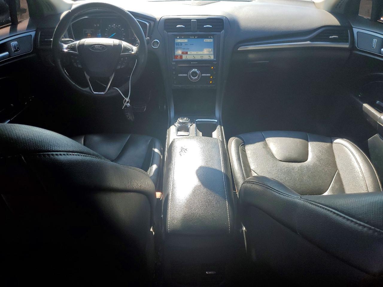 3FA6P0D96JR207224 2018 FORD FUSION photo no. 8