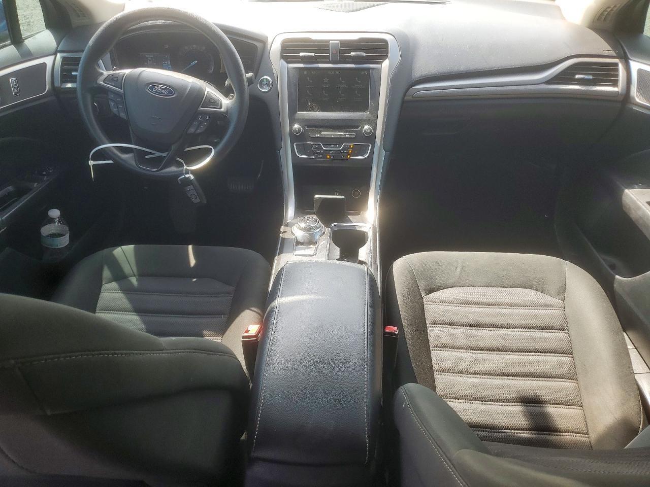 2018 FORD FUSION SE — Фото 8 из 12