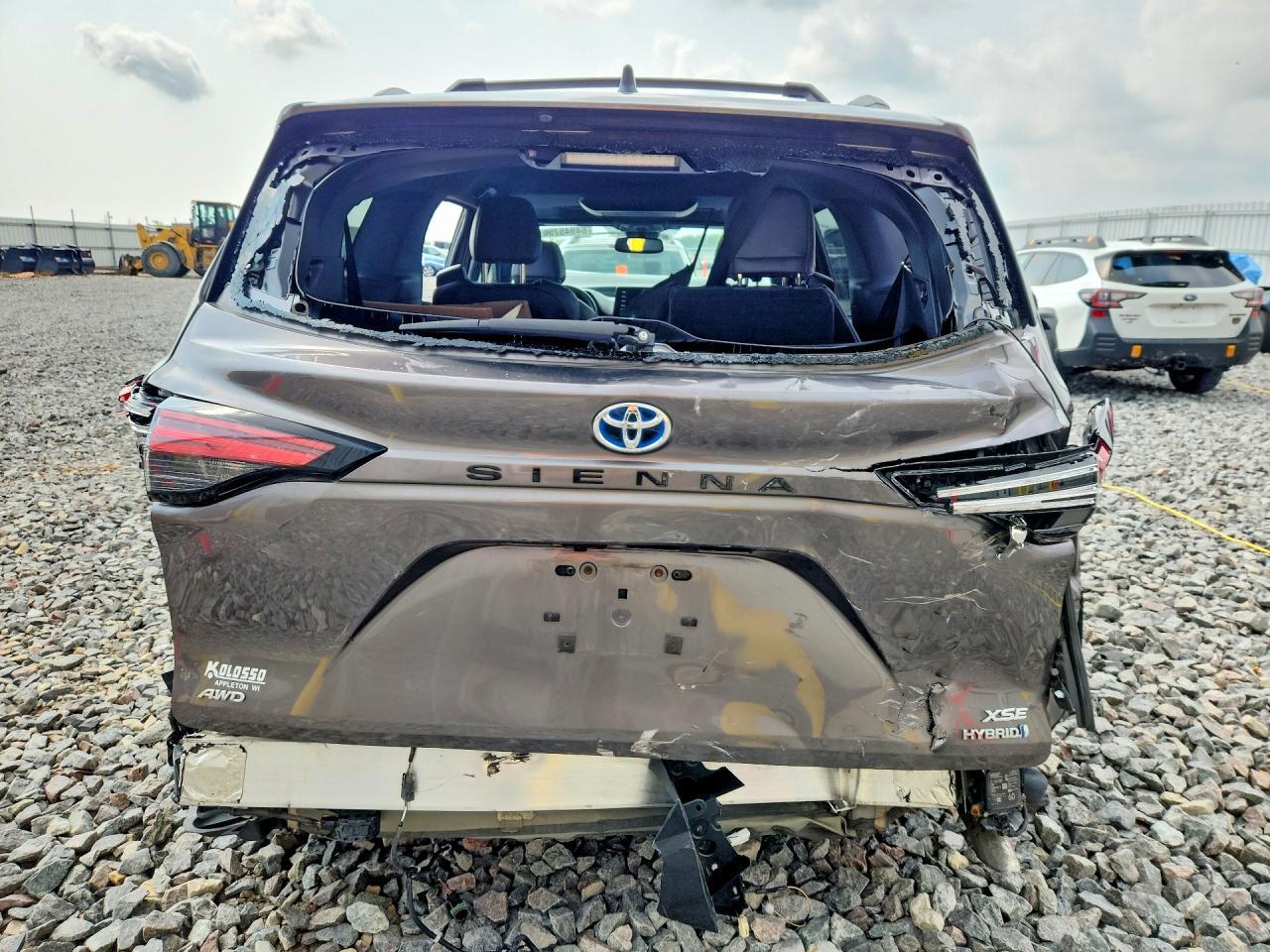 2022 TOYOTA SIENNA XSE — Фото 6 из 13