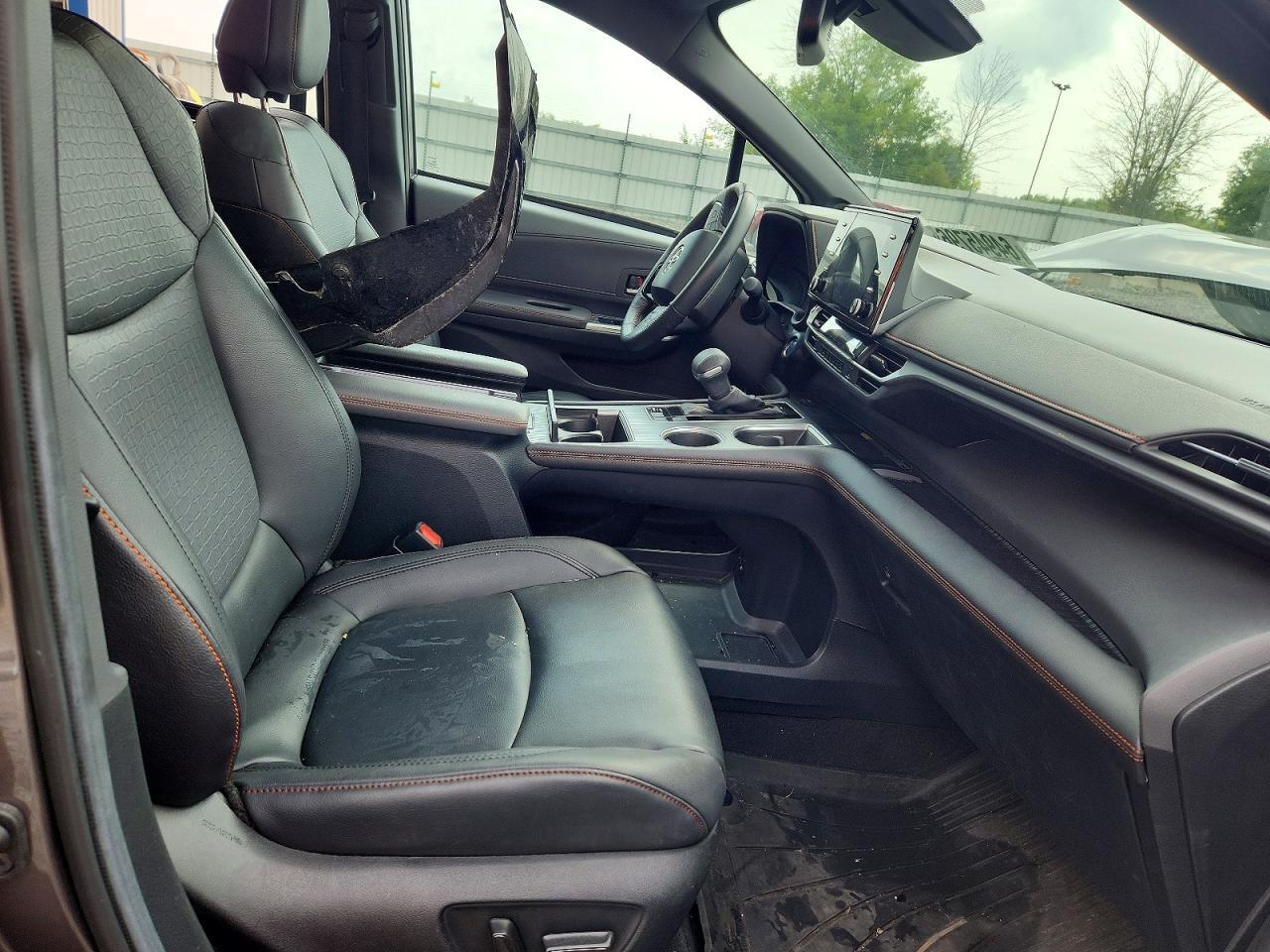 2022 TOYOTA SIENNA XSE — Фото 7 из 13