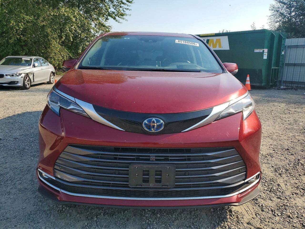 2022 TOYOTA SIENNA PLATINUM 7-PASSENGER — Фото 5 из 14