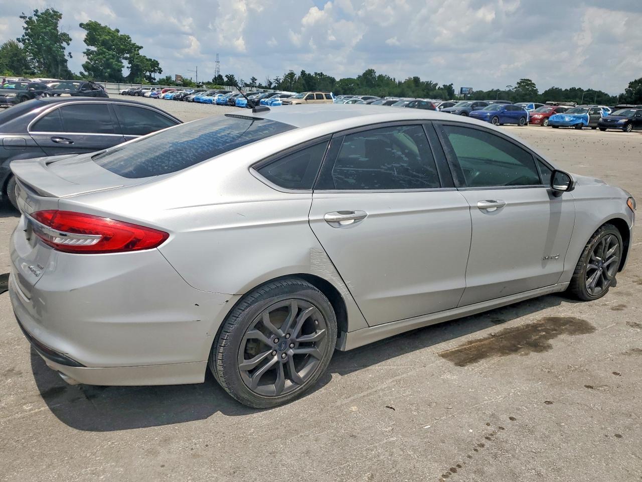 2018 FORD FUSION SE HYBRID — Фото 3 из 12