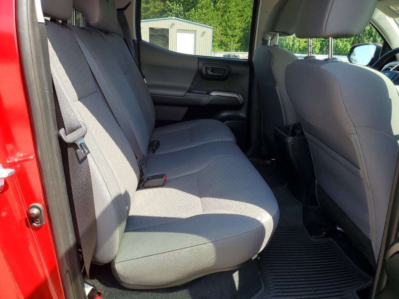 2022 TOYOTA TACOMA SR5 V6 — Фото 10 из 13