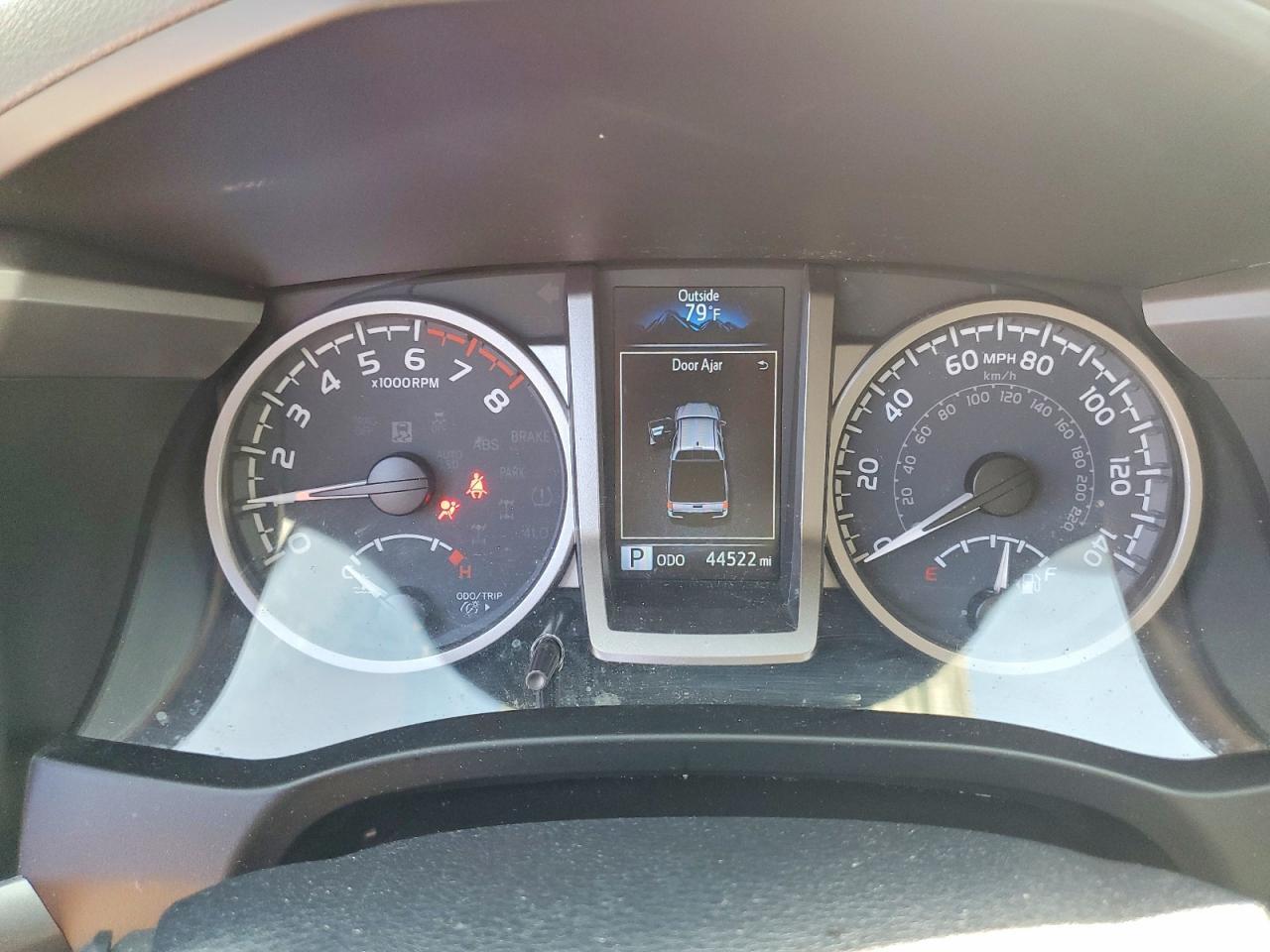 2022 TOYOTA TACOMA SR5 V6 — Фото 9 из 13