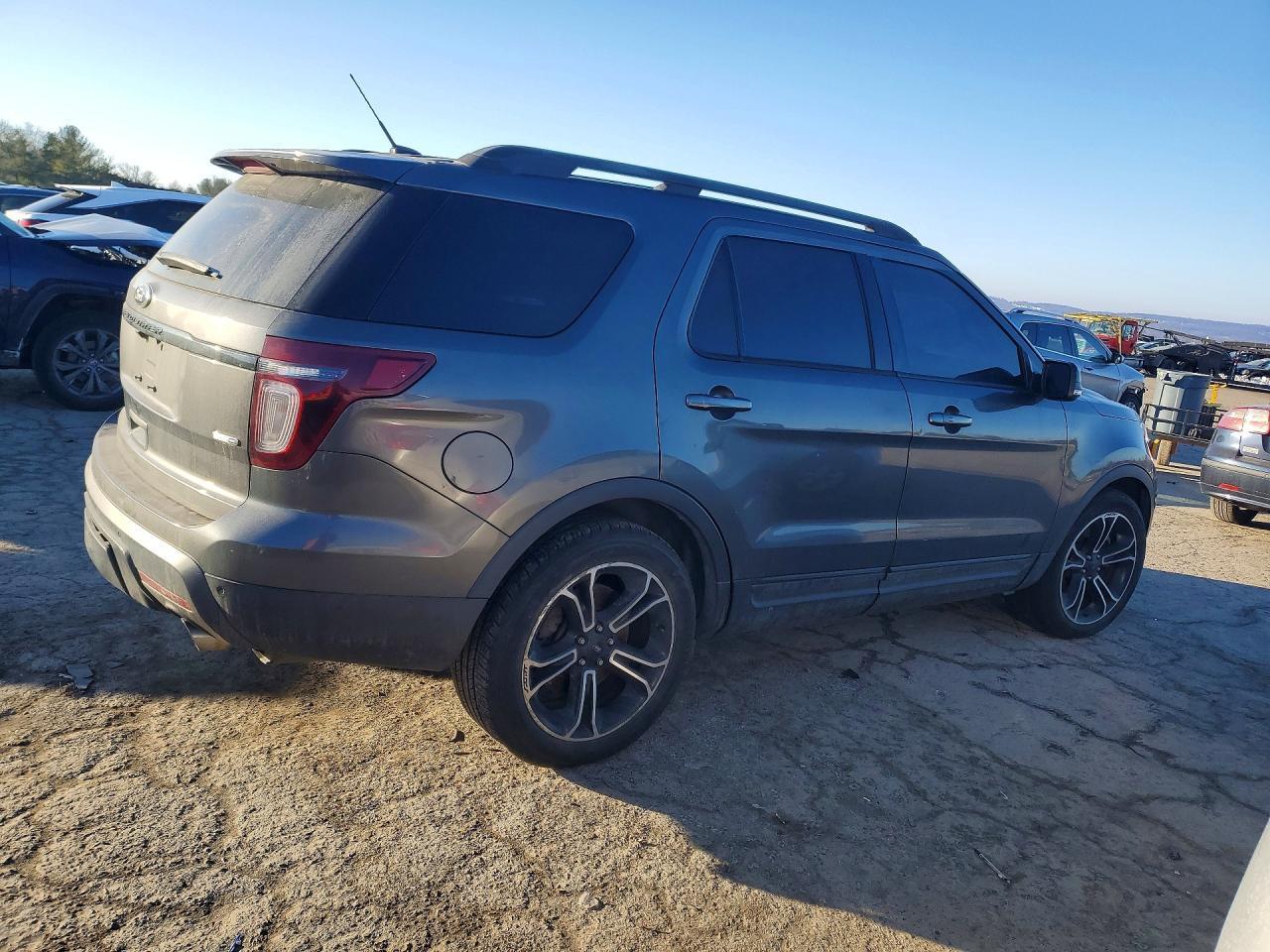 2015 FORD EXPLORER SPORT — Фото 3 из 12